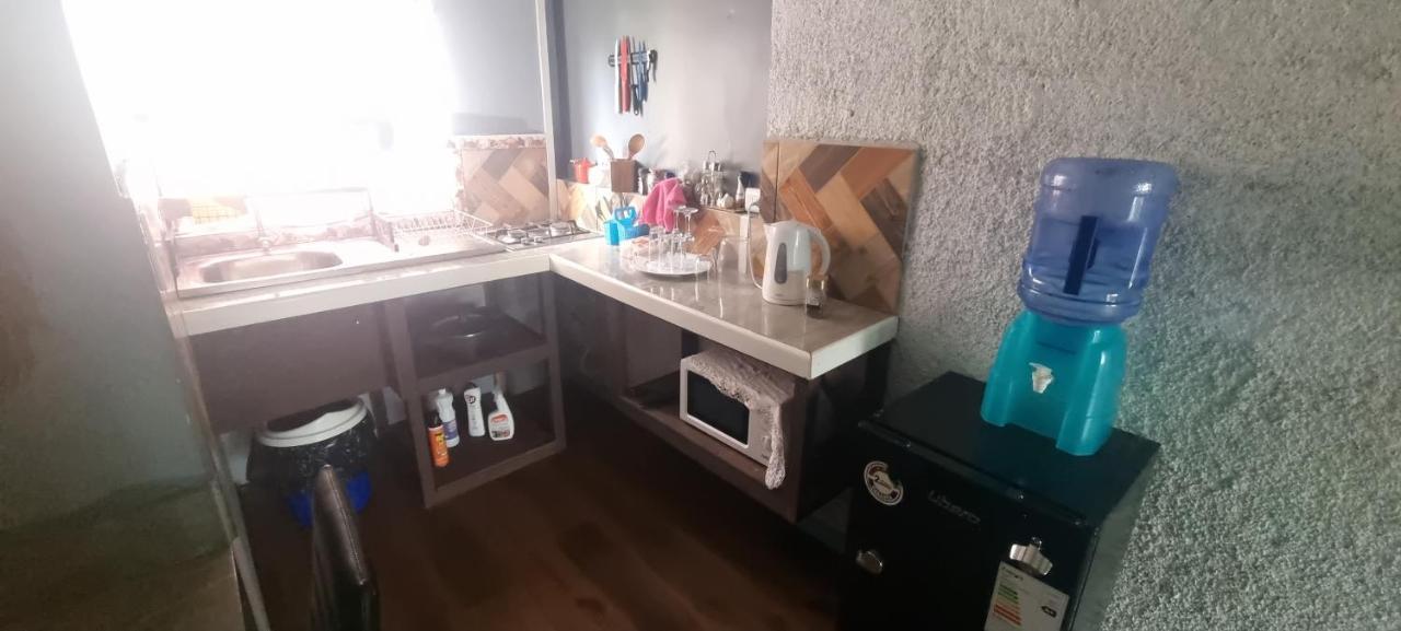 Апартаменты Hostal Henua Roa 2 Ханга-Роа Экстерьер фото
