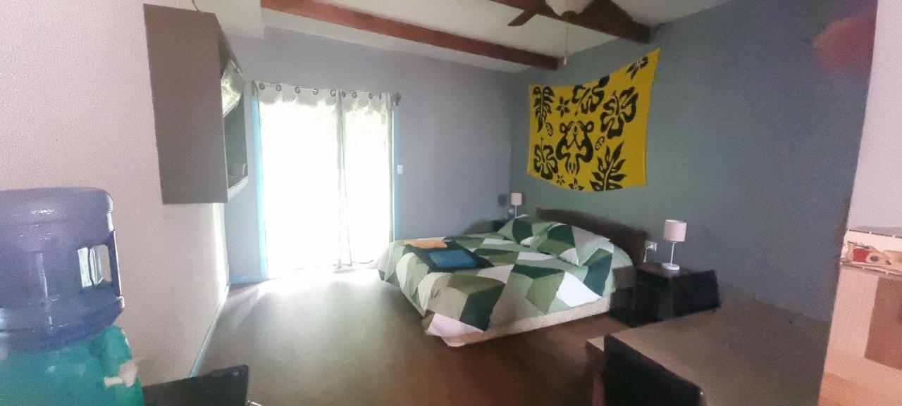 Апартаменты Hostal Henua Roa 2 Ханга-Роа Экстерьер фото